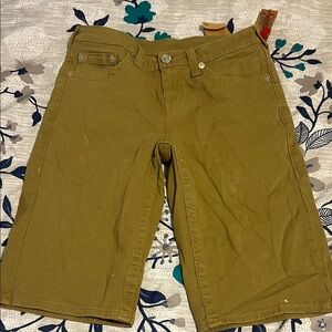 Brand New! True Religion Kids Casual Shorts in Olive size 16